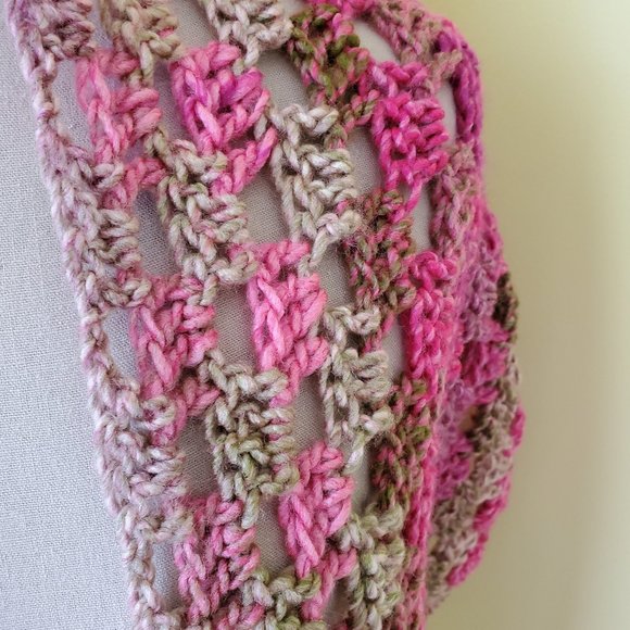 Crochet Seattle Shawl/New - Picture 3 of 6